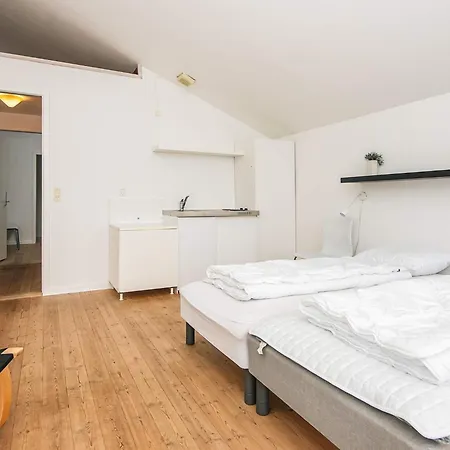 Vakantiehuis 16 Person In *